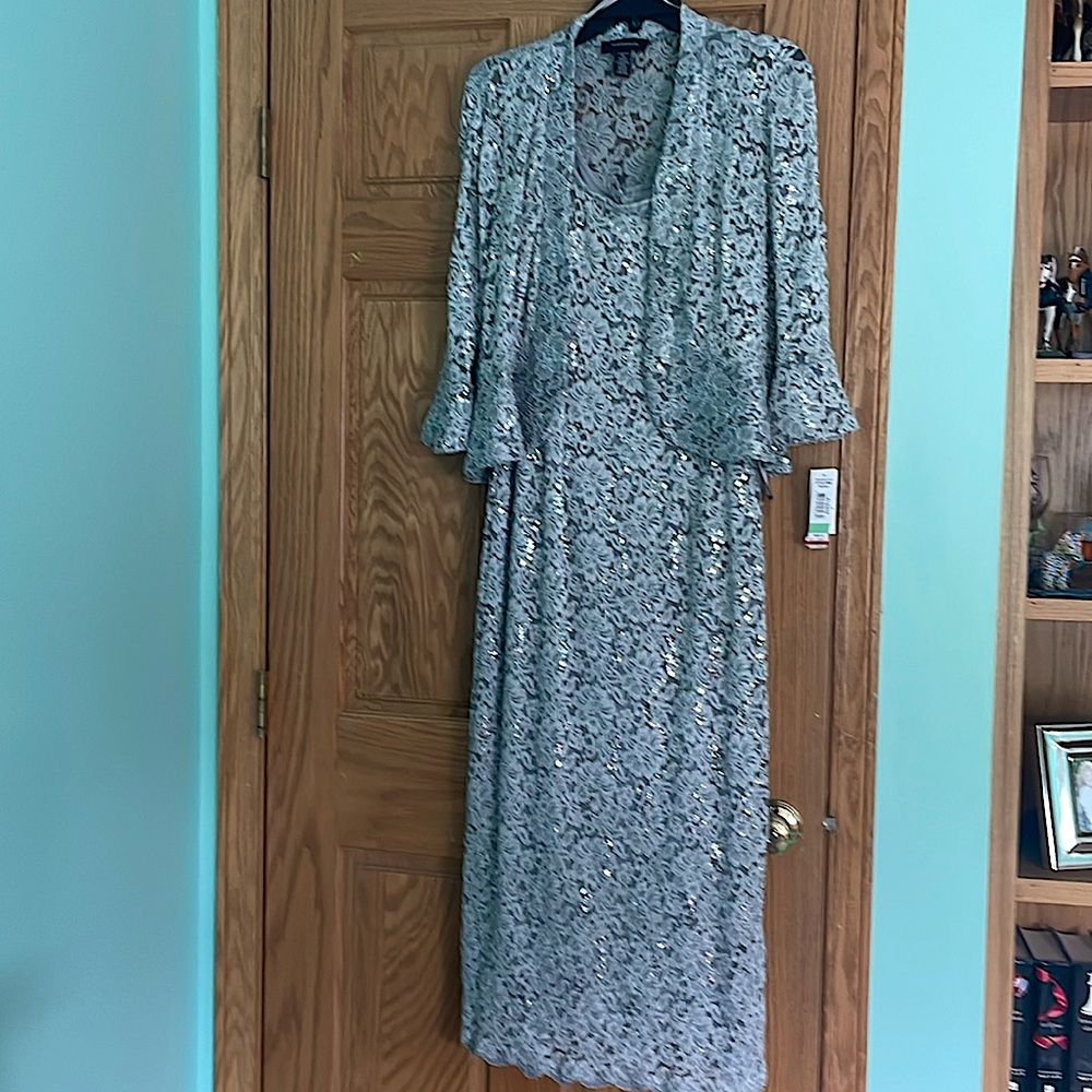 R&M Richards Jacket Dress-perfect Mother of the Bride/Groom dress.